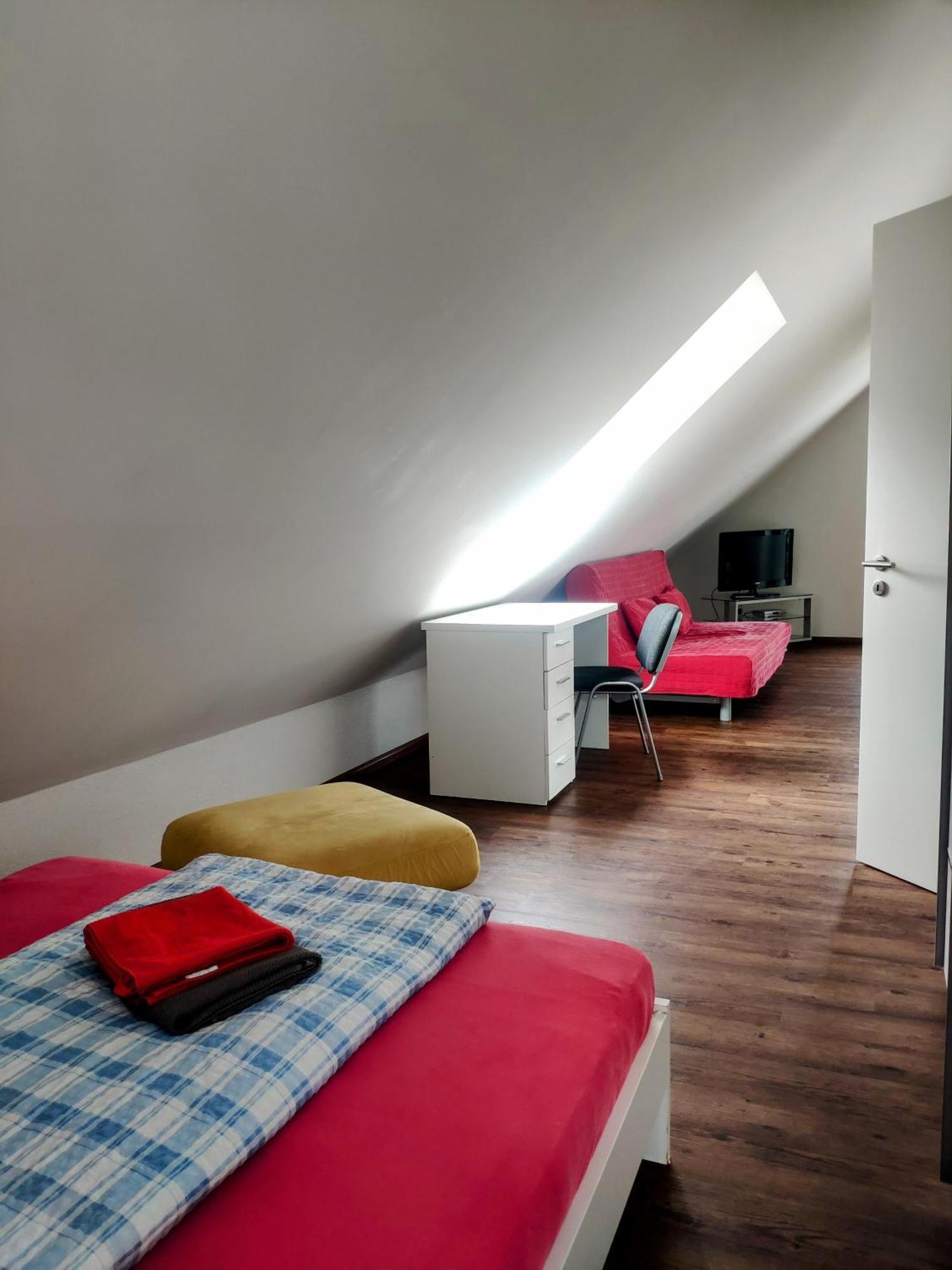 Apartment Und Privatzimmern In Freiburg Pokoj fotografie