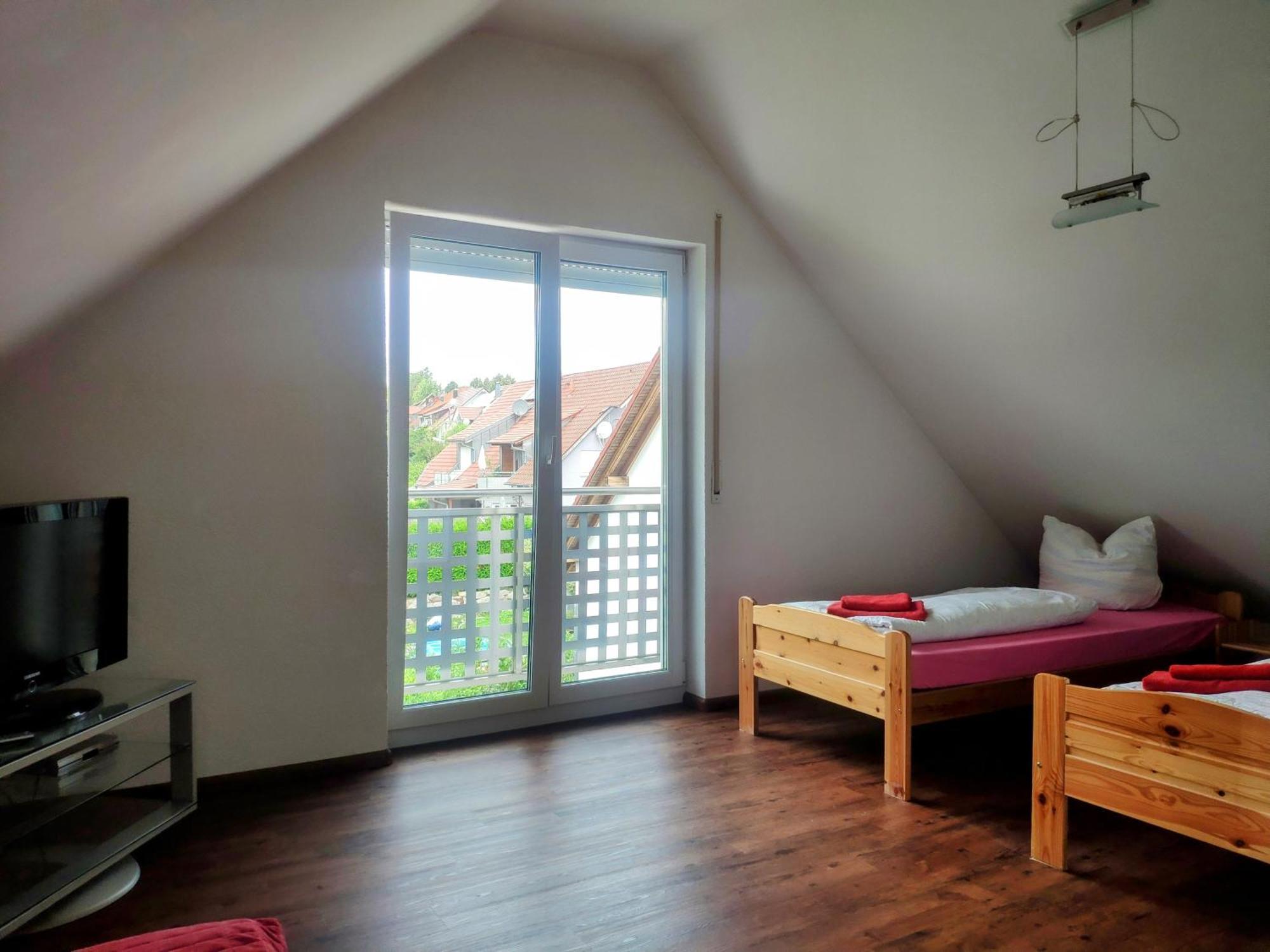 Apartment Und Privatzimmern In Freiburg Pokoj fotografie